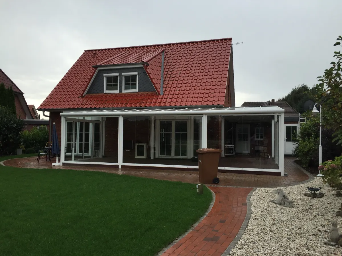 Premium-Aluminium-Dach mit Beleuchtung